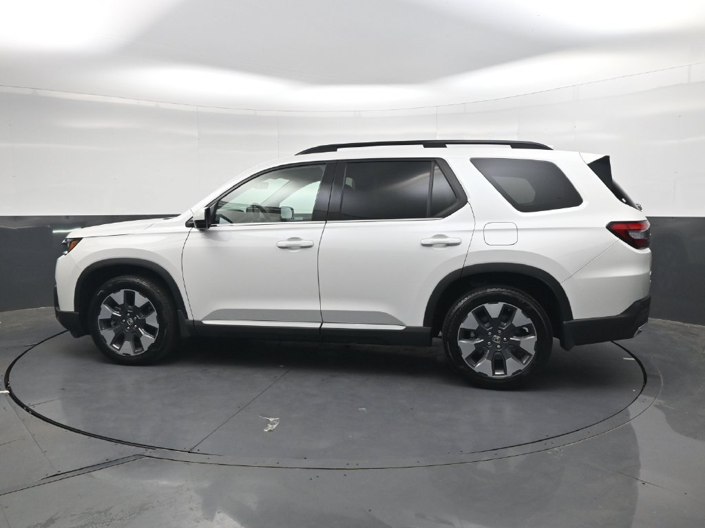 Used 2026 Honda Pilot Touring image 8
