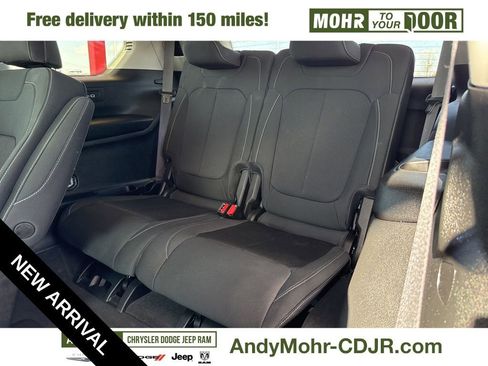 Used 2023 Jeep Grand Cherokee L Laredo w/ Luxury Tech Group I image 24