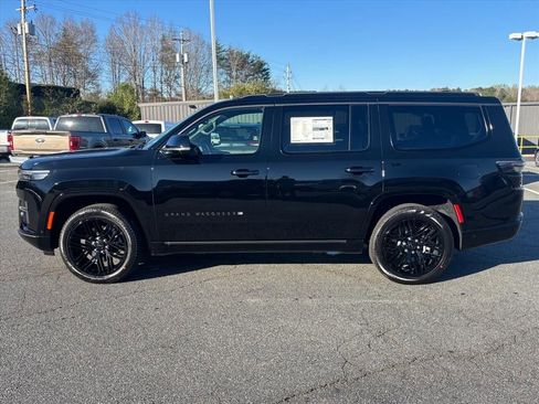 New 2026 Jeep Grand Wagoneer Limited image 18