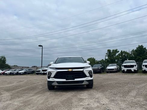 Used 2023 Chevrolet Blazer LT FWD image 4