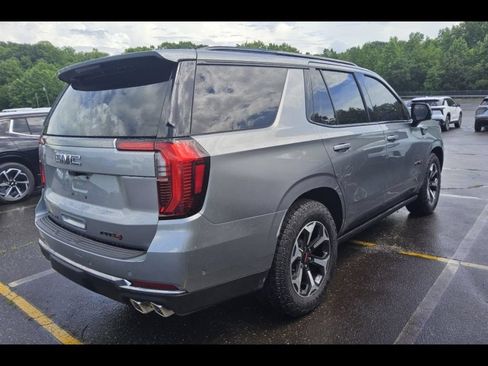Used 2026 GMC Yukon AT4 w/ AT4 Premium Plus Package AWD/4WD image 4