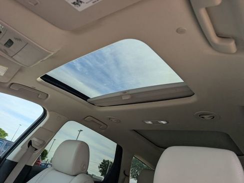 Used 2023 Buick Enclave Essence w/ Experience Buick Package image 27