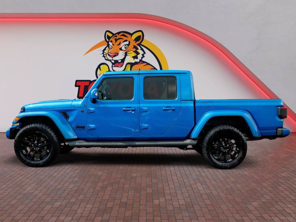 Used 2022 Jeep Gladiator Overland AWD/4WD image 9