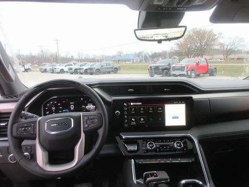 New 2026 GMC Sierra 1500 Denali image 17