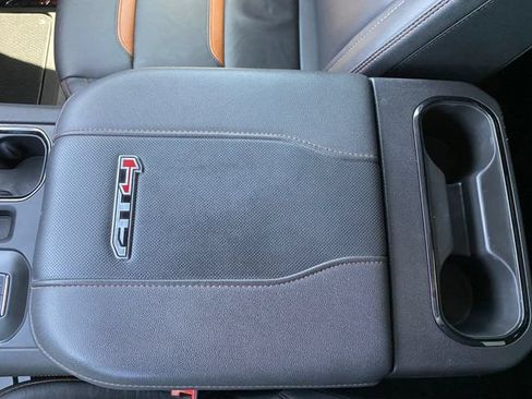 Used 2024 GMC Sierra 2500 AT4 w/ AT4 Premium Plus Package AWD/4WD image 20