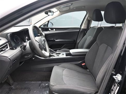 Used 2022 Kia K5 LXS image 12