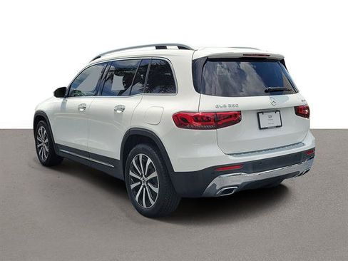 Used 2022 Mercedes-Benz GLB 250 4MATIC image 4