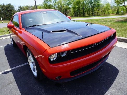 Used 2016 Dodge Challenger R/T Plus image 16