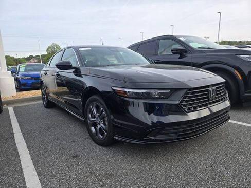 Used 2024 Honda Accord EX-L image 3