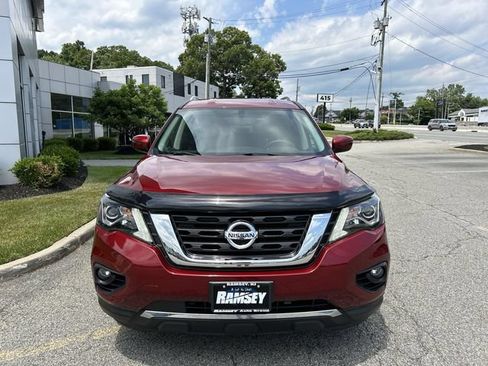 Used 2019 Nissan Pathfinder SV AWD/4WD image 3