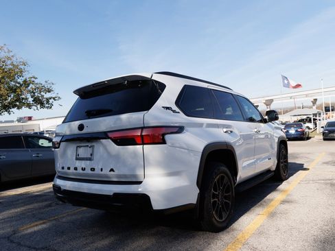 Used 2024 Toyota Sequoia Limited image 7