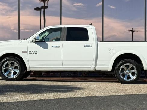 Used 2017 RAM 1500 Laramie AWD/4WD image 5