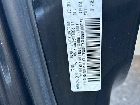 Used 2017 Dodge Grand Caravan SXT FWD image 27