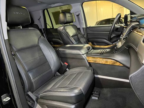 Used 2017 GMC Yukon Denali image 13