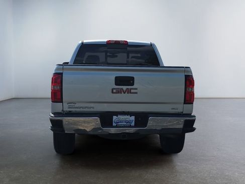 Used 2015 GMC Sierra 1500 SLT w/ SLT Crew Cab Value Package AWD/4WD image 4