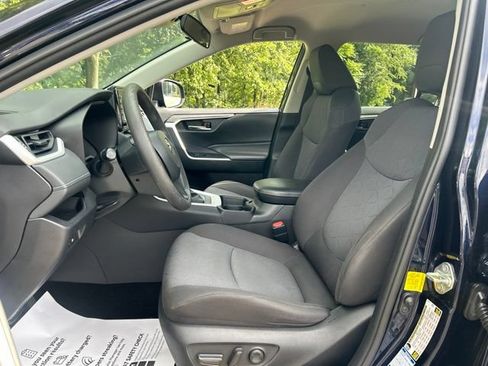 Used 2020 Toyota RAV4 XLE w/ All Weather Liner Package AWD/4WD image 17