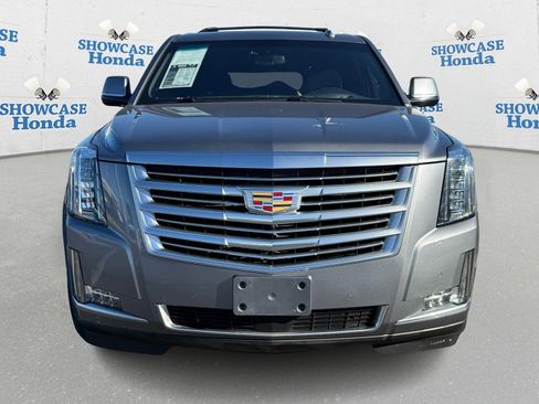 Used 2019 Cadillac Escalade ESV Platinum image 6