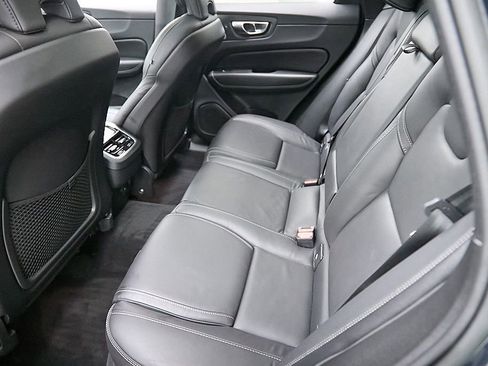 Certified 2023 Volvo XC60 B5 Ultimate image 22