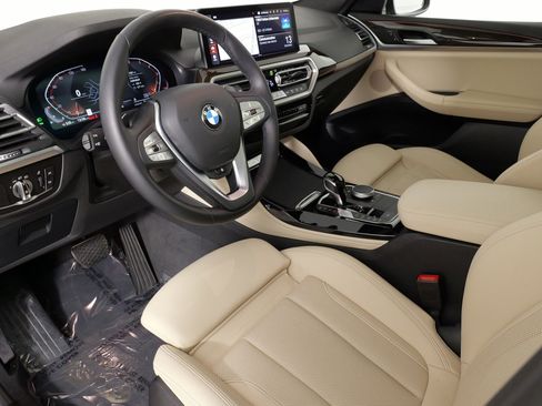 Used 2025 BMW X4 xDrive30i image 29