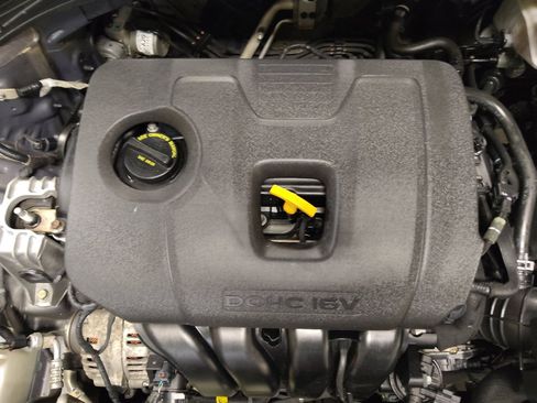 Used 2018 Hyundai Elantra SEL FWD image 30