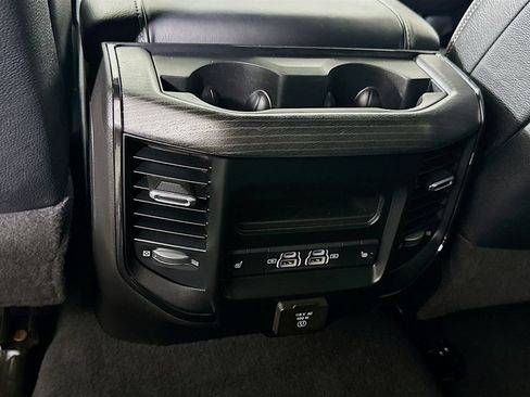 Used 2023 RAM 2500 Limited AWD/4WD image 29
