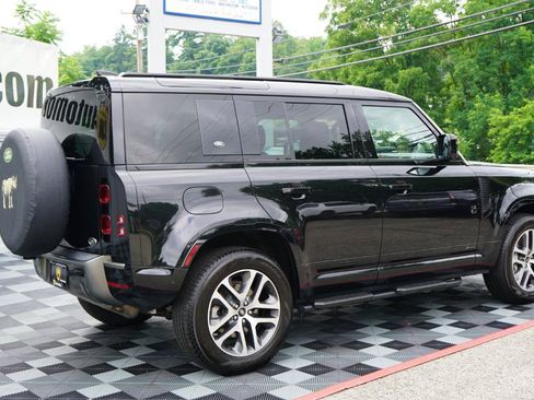 Used 2021 Land Rover Defender 110 X-Dynamic SE AWD/4WD image 9