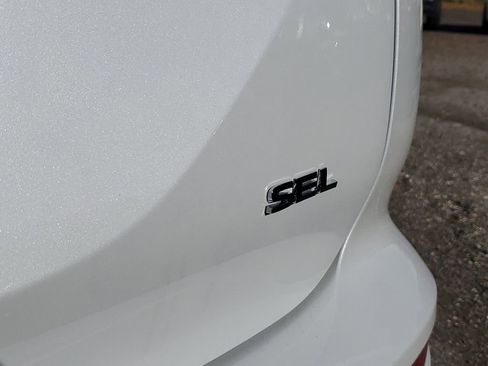 New 2026 Mitsubishi Outlander SEL FWD image 6