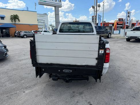 Used 2016 Ford F250 XL w/ Power Equipment Group RWD image 5
