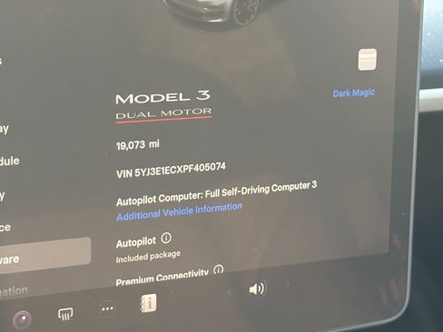 Used 2023 Tesla Model 3 Performance image 30