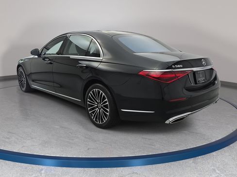 Certified 2024 Mercedes-Benz S 580 4MATIC Sedan w/ Warmth & Comfort Package image 7