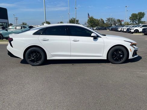 New 2026 Kia K5 LXS image 8