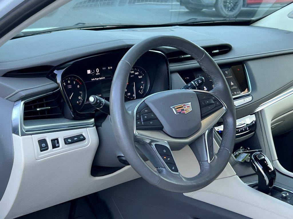 Used 2024 Cadillac XT5 Premium Luxury w/ Technology Package FWD image 9
