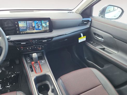 New 2026 Nissan Kicks SR w/ SR Premium Package image 12