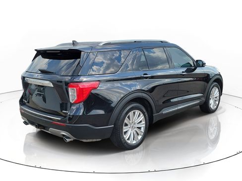 Used 2022 Ford Explorer Limited AWD/4WD image 3