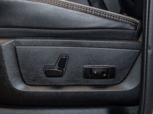 Used 2023 RAM 3500 Laramie image 26