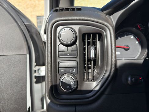 Used 2023 Chevrolet Silverado 2500 W/T w/ Gooseneck/5TH Wheel Package AWD/4WD image 23