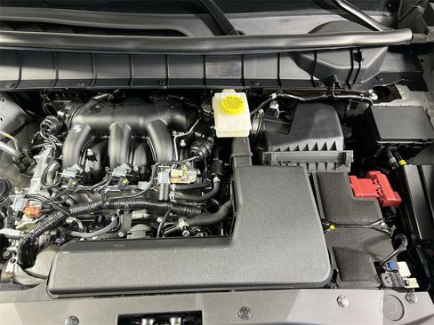 New 2025 Nissan Pathfinder SV image 18