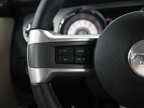 Used 2010 Ford Mustang GT Premium RWD image 20