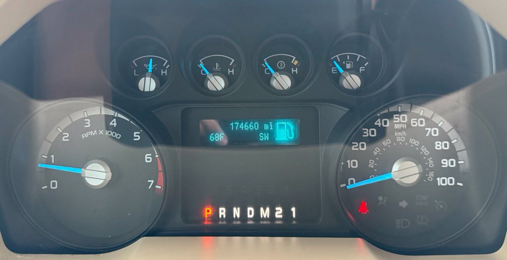 Used 2012 Ford F250 XLT w/ Snow Plow Prep Pkg AWD/4WD image 33