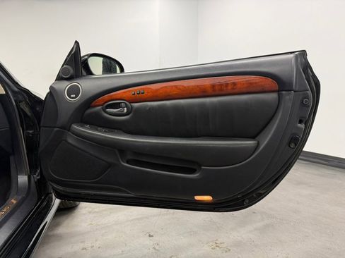 Used 2002 Lexus SC 430 Convertible image 51