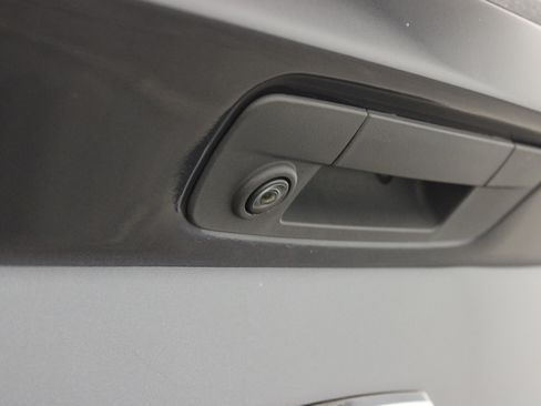 Used 2019 RAM 1500 Express image 12