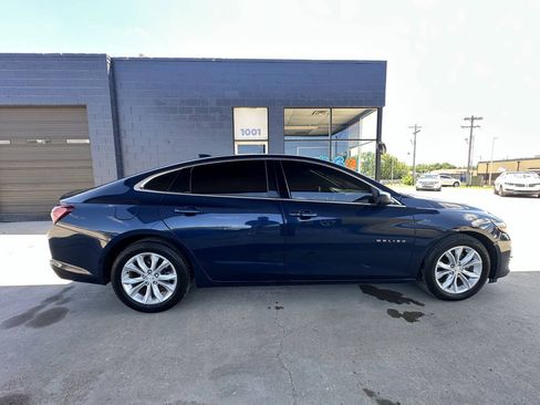 Used 2022 Chevrolet Malibu LT FWD image 9