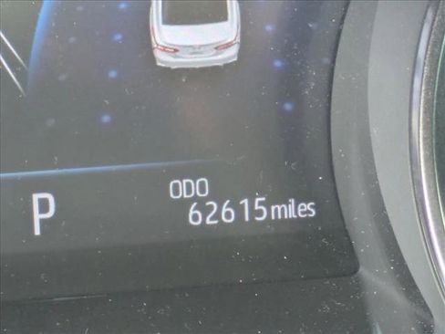 Used 2021 Toyota Camry XSE w/ Navigation Package FWD image 9