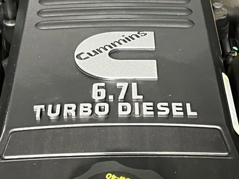 Used 2024 RAM 2500 Laramie w/ Safety Group image 10