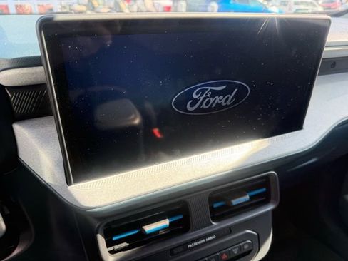 Used 2025 Ford Maverick XLT w/ Equipment Group 301A image 13