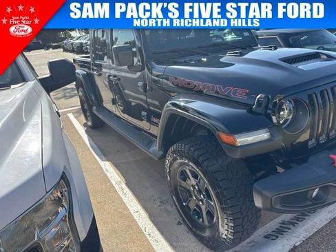 Used 2023 Jeep Gladiator Mojave w/ LED Lighting Group AWD/4WD image 8