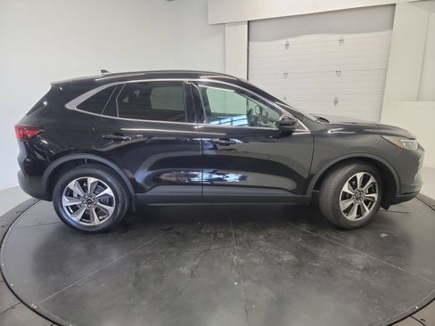 Used 2023 Ford Escape Platinum AWD/4WD image 11