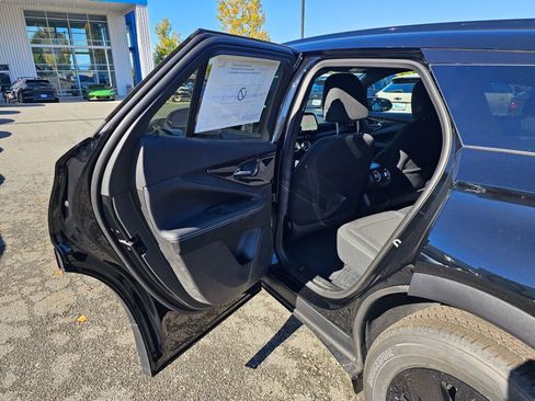 New 2025 Chevrolet Blazer EV LT w/ Midnight/Sport Edition image 19