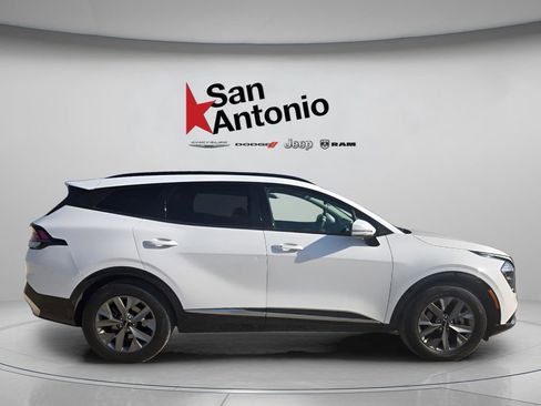 Used 2023 Kia Sportage SX image 8