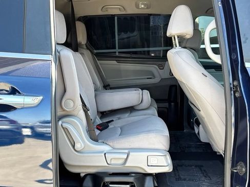Used 2022 Honda Odyssey EX image 29